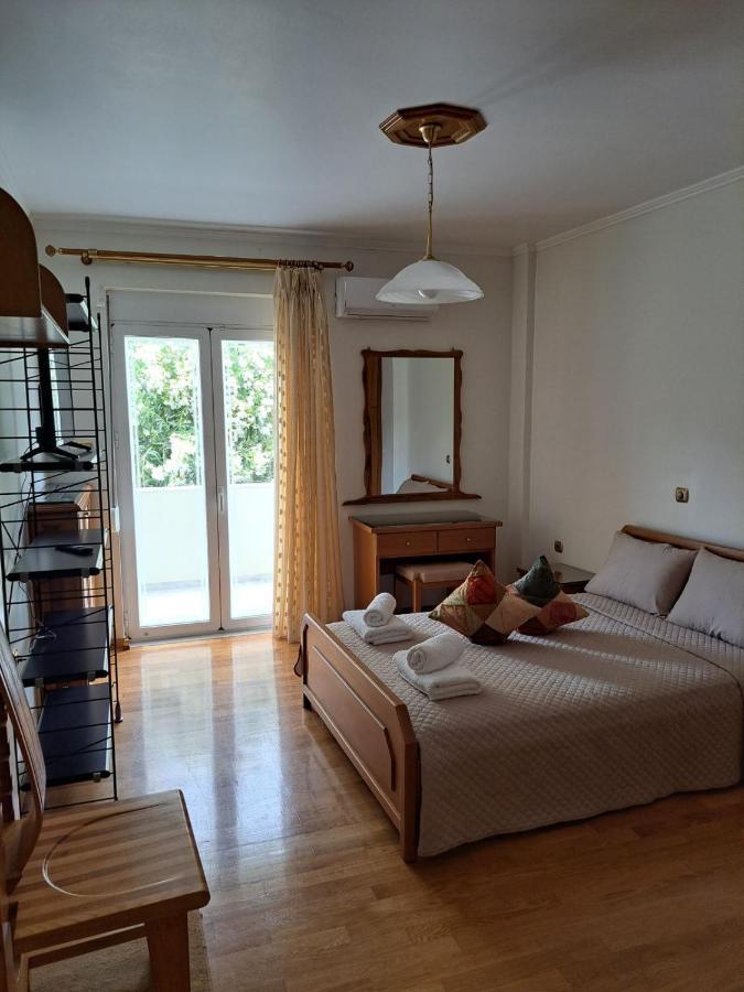 Seaview Flora'S Luxury Apartment-300Meters From The Beach Ретимно Экстерьер фото