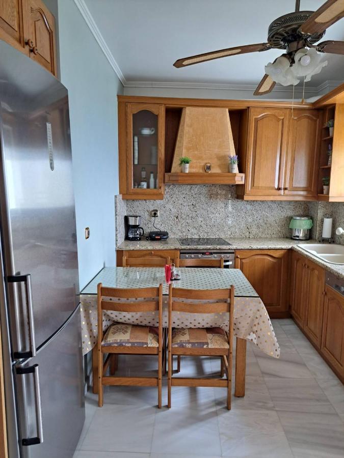 Seaview Flora'S Luxury Apartment-300Meters From The Beach Ретимно Экстерьер фото