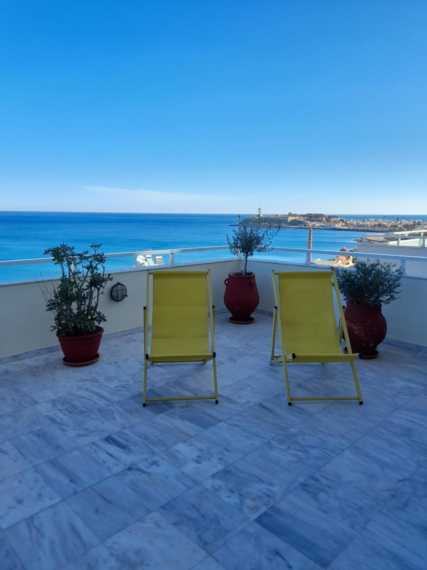 Seaview Flora'S Luxury Apartment-300Meters From The Beach Ретимно Экстерьер фото